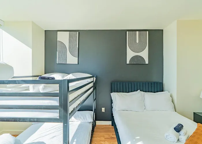 Apartment Cozy Highrise 23th Flr,gym,parking,pool,w-d,golf