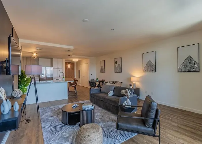 Apartamento Cozy Highrise 23th Flr,gym,parking,pool,w-d,golf